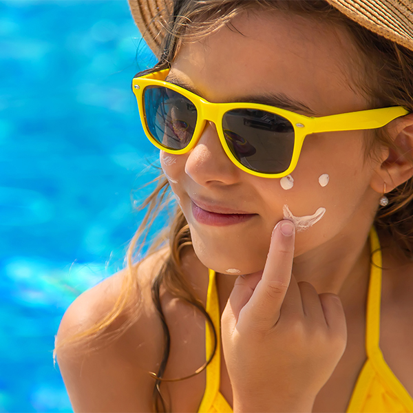 Naïf Minerale Zonnebrand SPF30 koop je bij Het Groenhuis